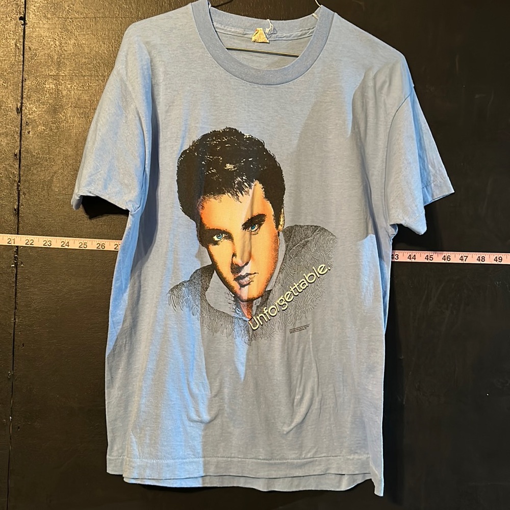 #4033 1987 elvis unforgettable